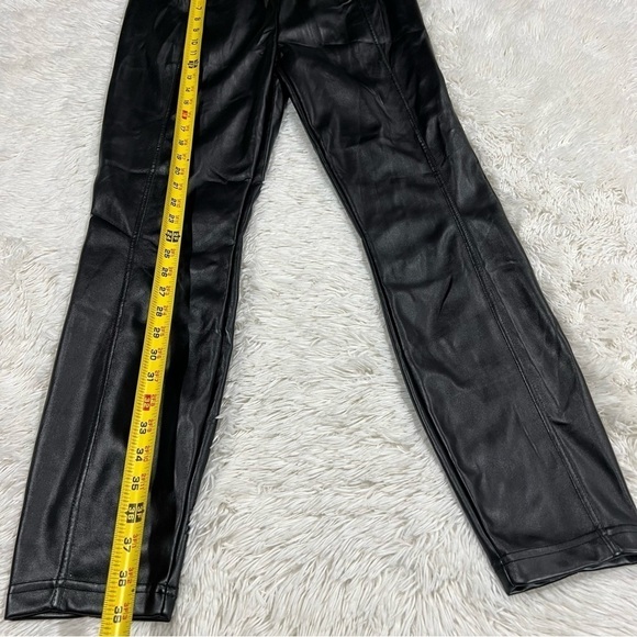 Nicole Miller NEW YORK Vegan Leather Black Pull On Leggings Pants Medium - Picture 10 of 12